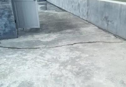 平顺楼顶漏水维修公司分享下如何解决卫生间隐蔽部位漏水的问题?